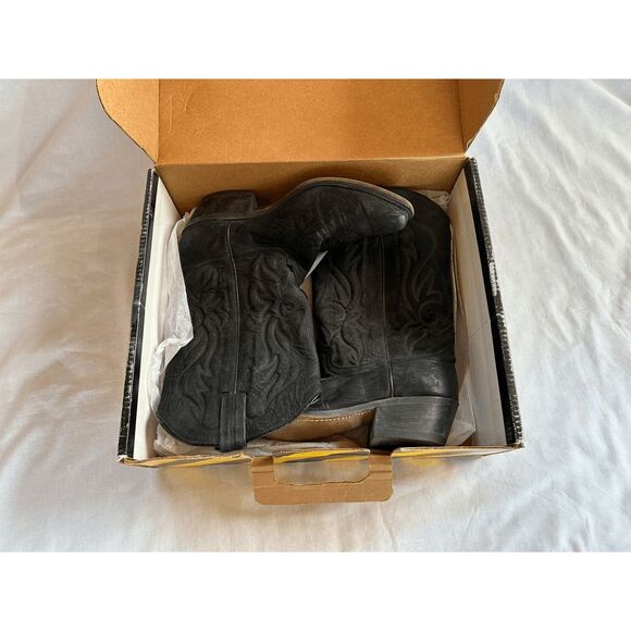 Women's Justin Black Snip Toe Cowboy Boots, Size 9 1/2, Leather - Picture 7 of 13